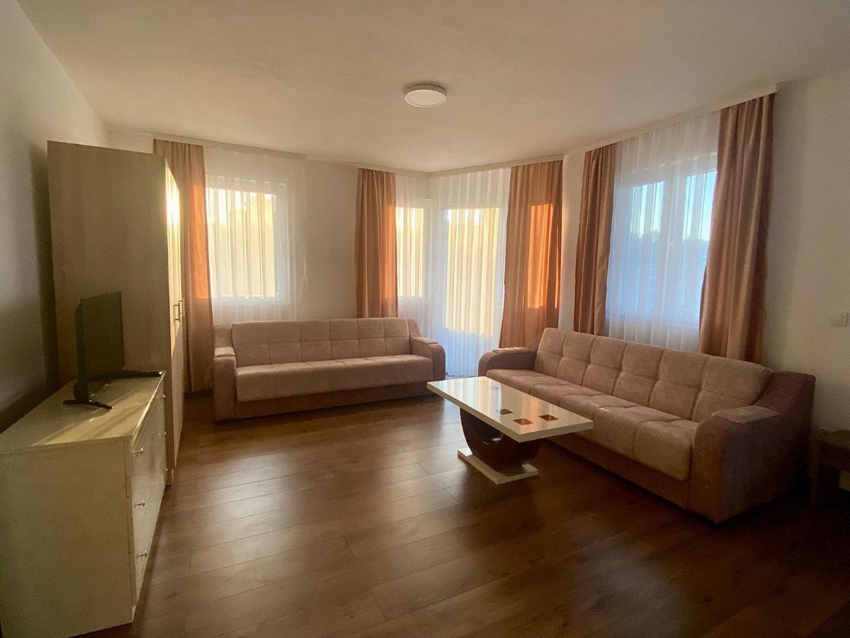 Vila Centar Mb Bed & Breakfast Sjenica Ngoại thất bức ảnh
