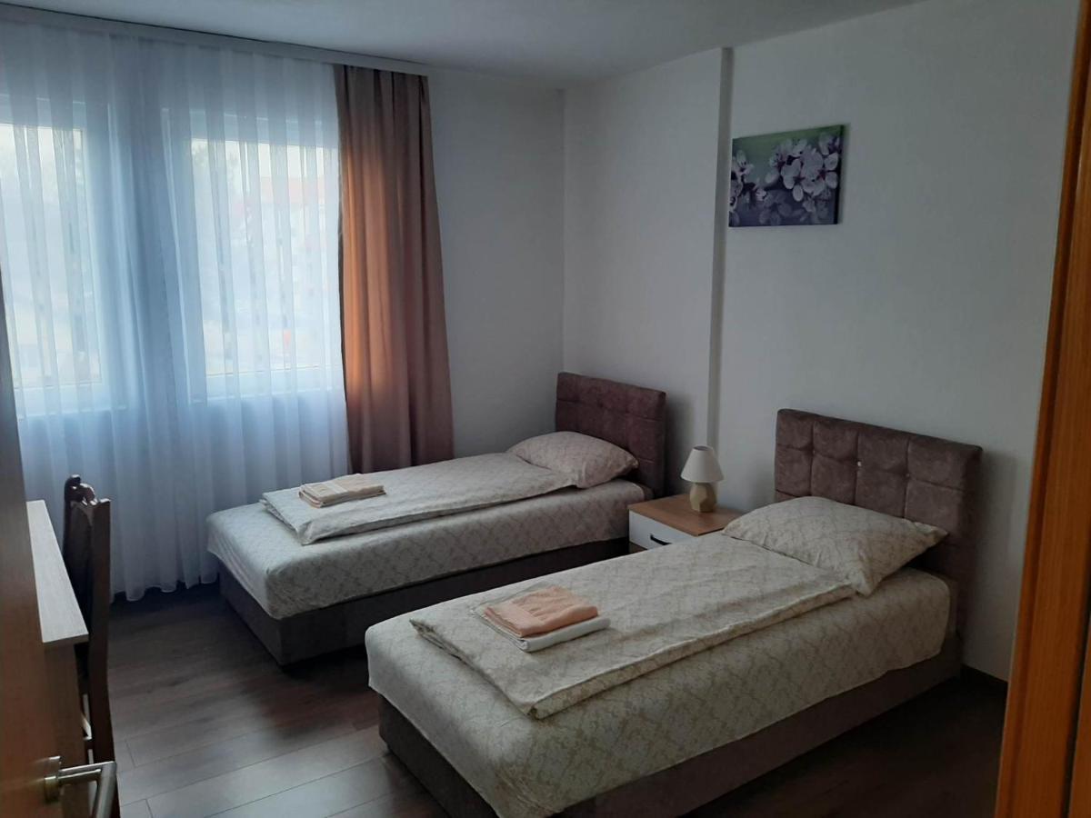 Vila Centar Mb Bed & Breakfast Sjenica Ngoại thất bức ảnh